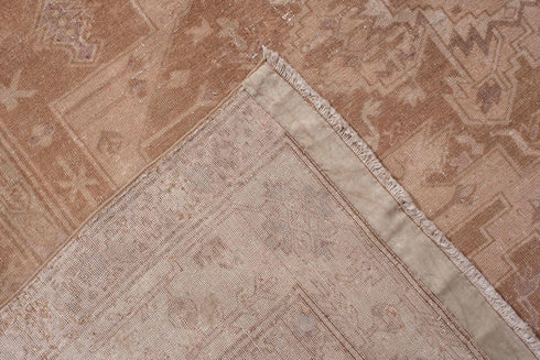 Antique Sivas Area Rug (6' x 9')